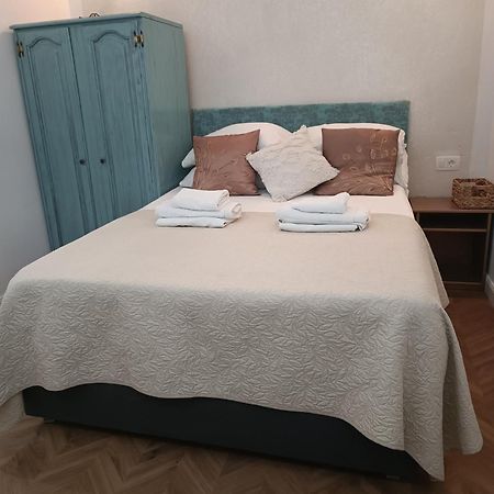 Apartment Golden Sunrise - 4 Ul.Petra Svacica11 บาชกาโวดา ภายนอก รูปภาพ