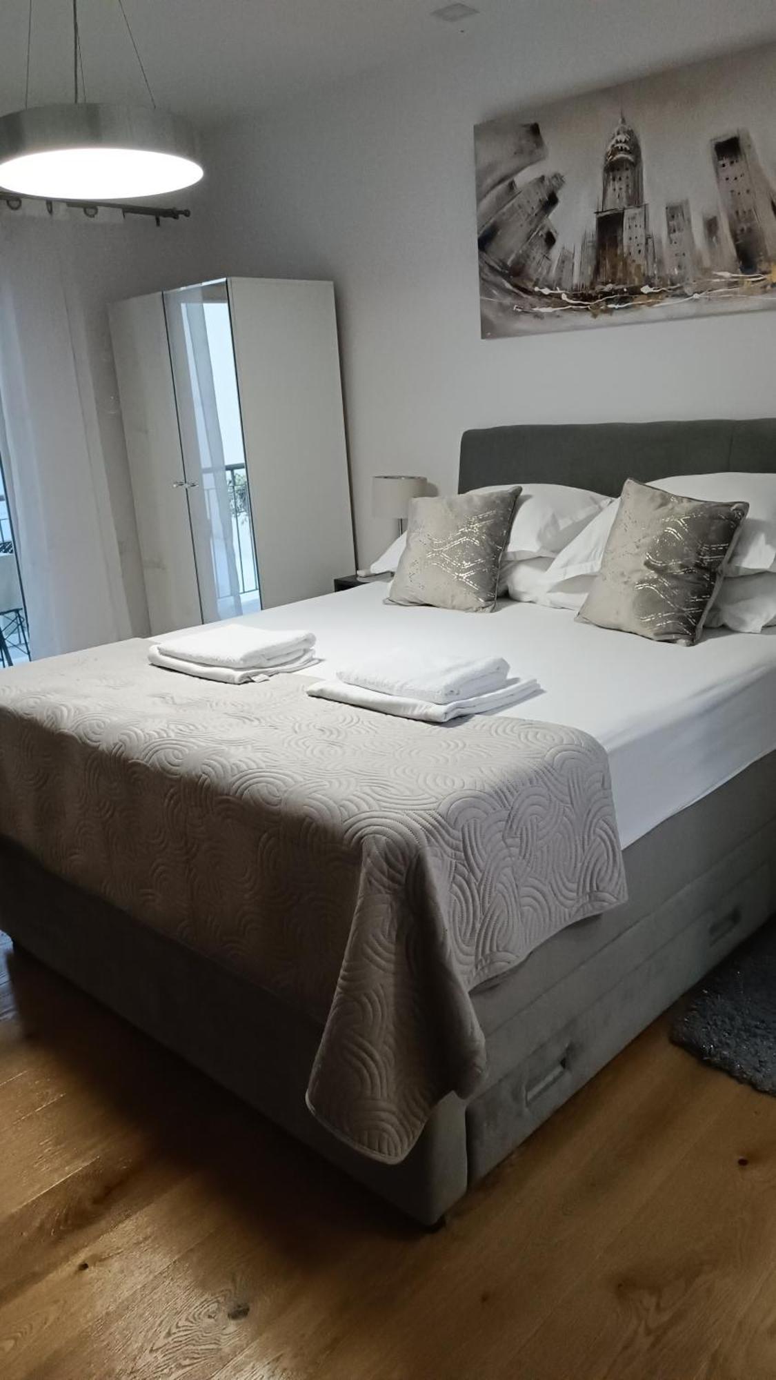 Apartment Golden Sunrise - 4 Ul.Petra Svacica11 บาชกาโวดา ภายนอก รูปภาพ