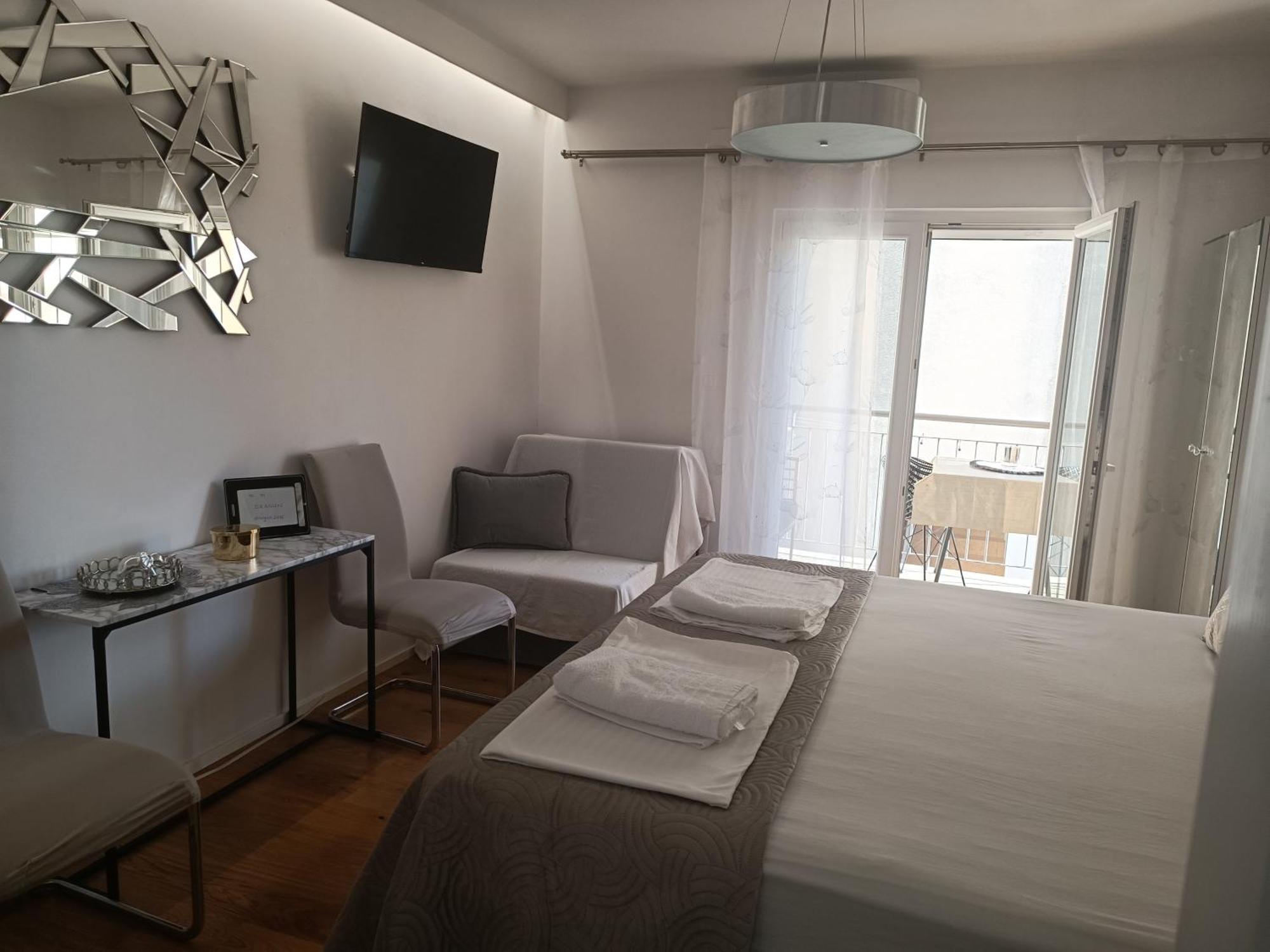 Apartment Golden Sunrise - 4 Ul.Petra Svacica11 บาชกาโวดา ภายนอก รูปภาพ